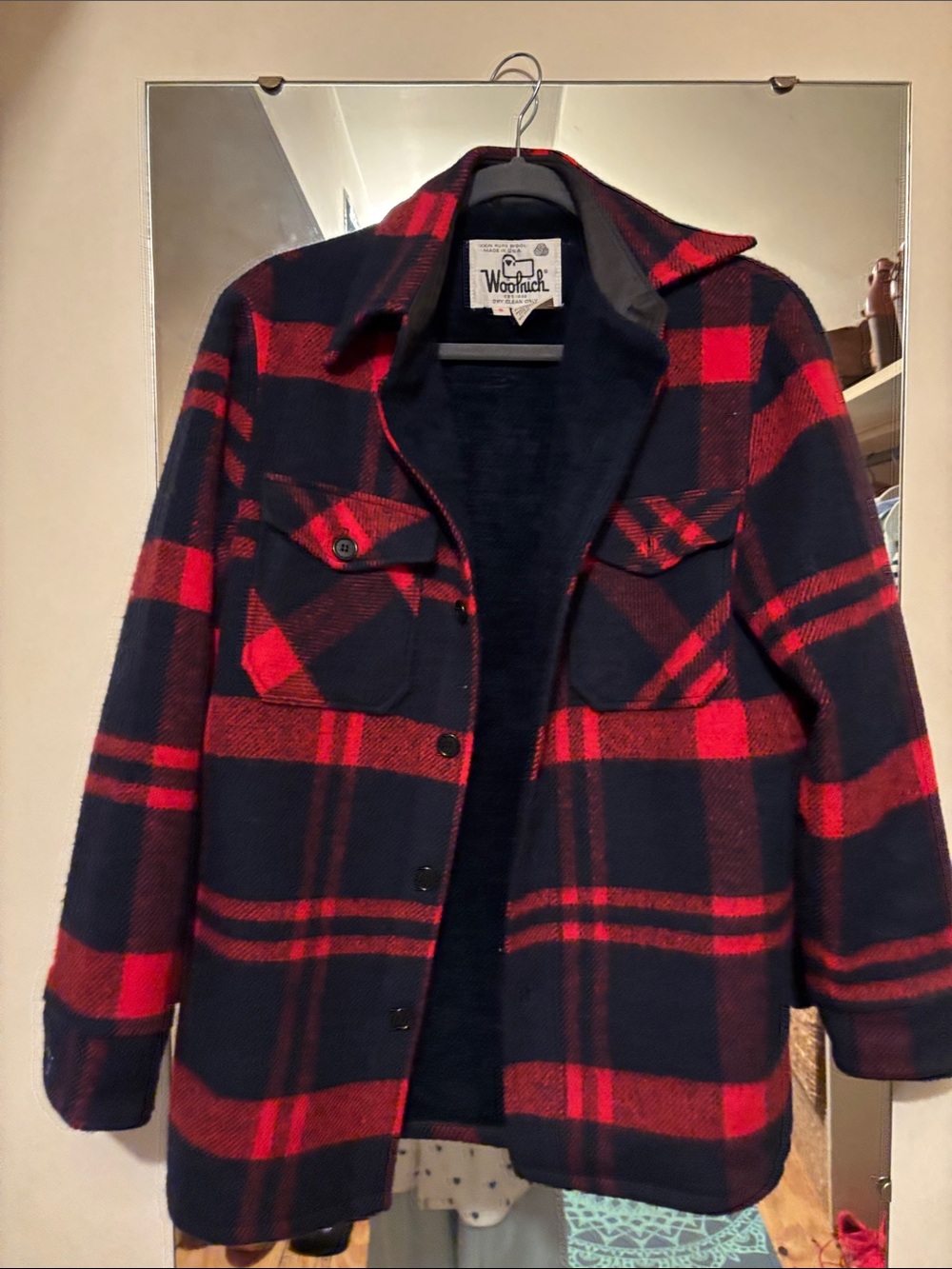 Woolrich Red and Navy Plaid classic wool Jacket Sz Small pristine condition